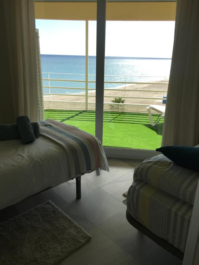 Apartamento En Primera Linea/Beachfront Apartment 丰希罗拉 外观 照片