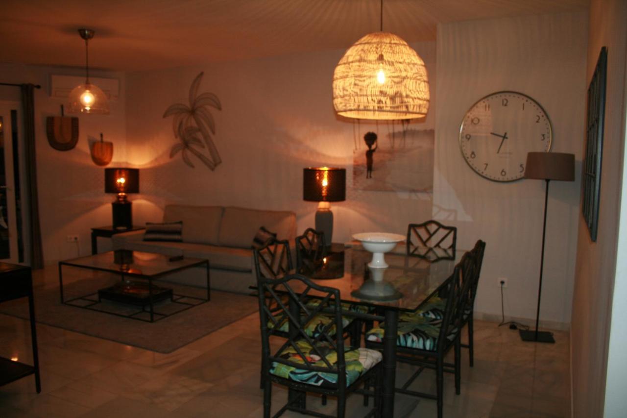 Apartamento En Primera Linea/Beachfront Apartment 丰希罗拉 外观 照片