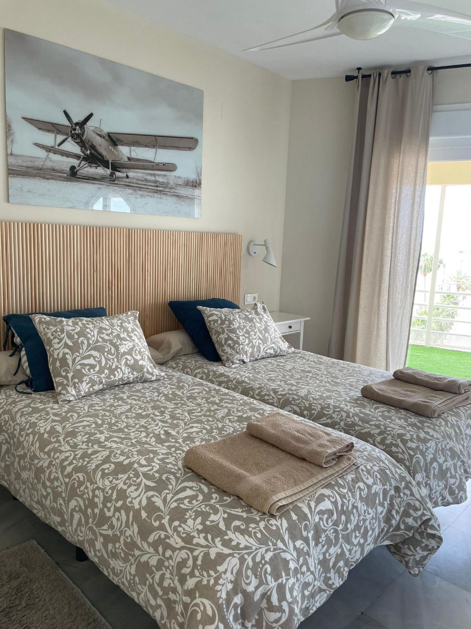 Apartamento En Primera Linea/Beachfront Apartment 丰希罗拉 外观 照片